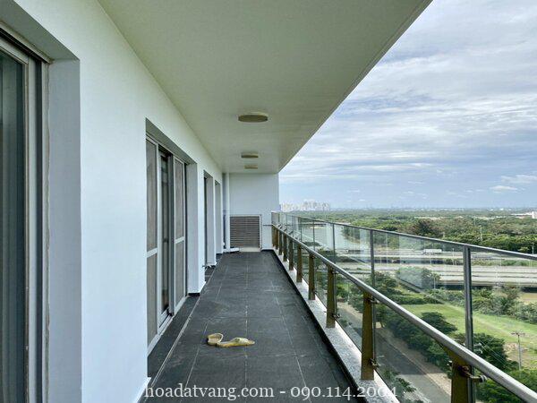 Scenic Valley rental in D.7 3 bedrooms nice interior and golf view