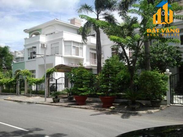 Cho thuê biệt thự Phú Mỹ Hưng Quận 7 thiết kế đẹp và tiện nghi - Villa for rent in Phu My Hung with beautiful design and private pool