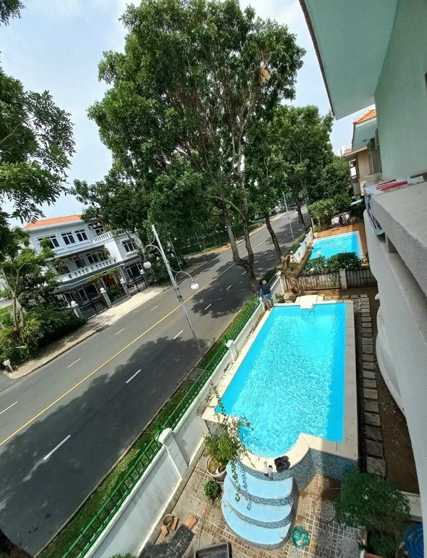 Cho thuê biệt thự Phú Gia Phú Mỹ Hưng đẹp có hồ bơi, nội thất - Beautiful villa for rent in Phu Gia Phu My Hung with swimming pool